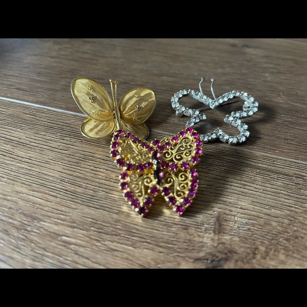 Beautiful Vintage Butterfly Brooch Bundle - Picture 9 of 12